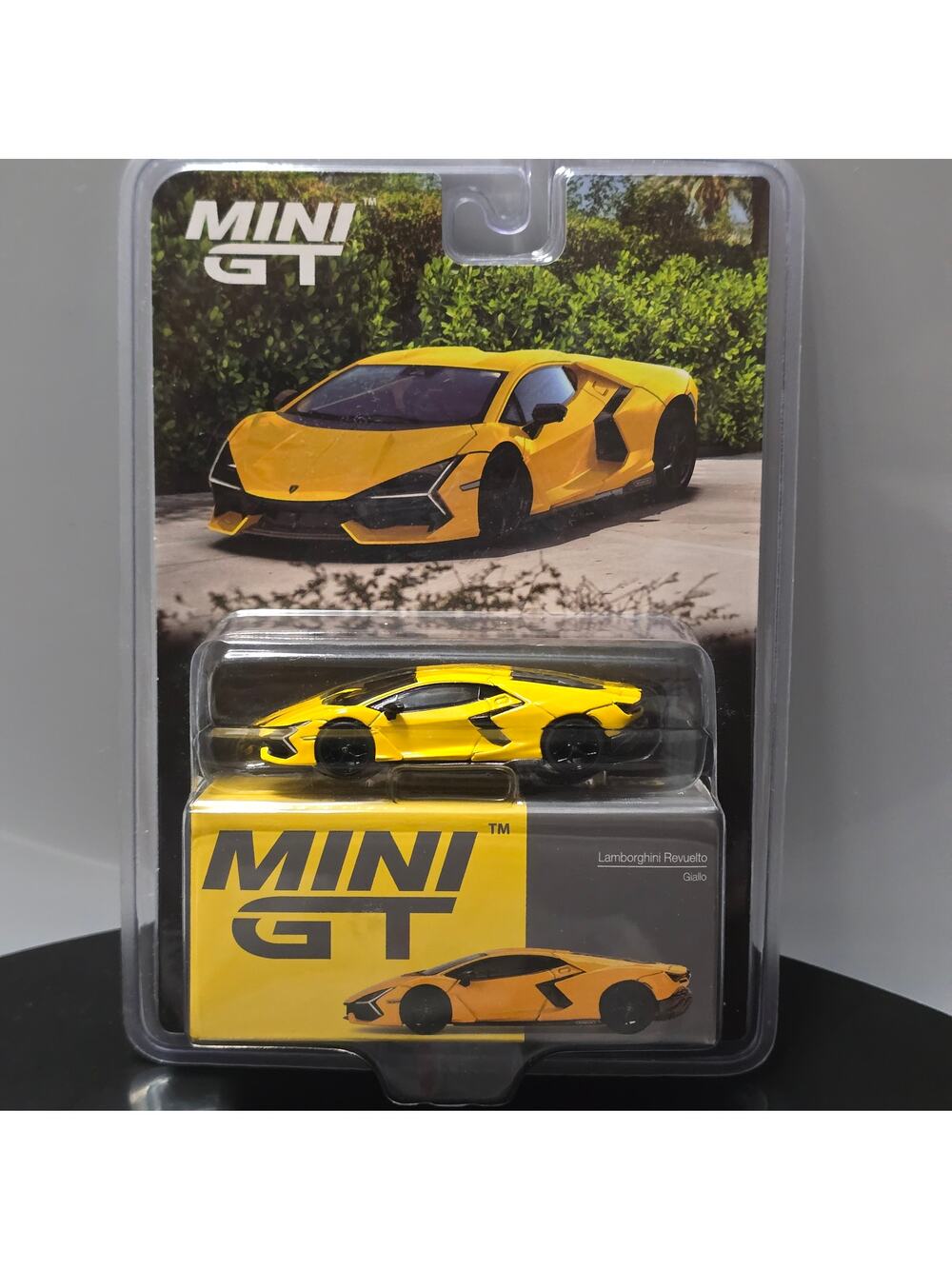 Lamborghini Revuelto Giallo Yellow Mini GT #886 1:64